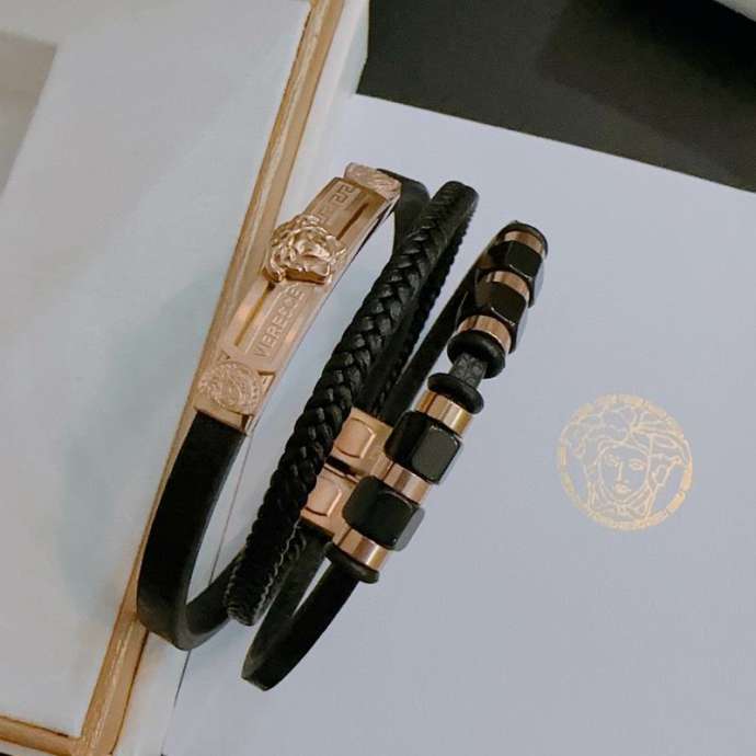 Picture of Versace Bracelet _SKUVersacebracelet06cly6516634